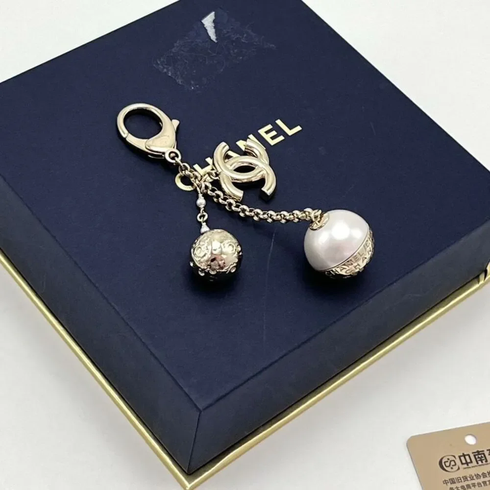Chanel Women Pre-Loved Bag Very Good Condition